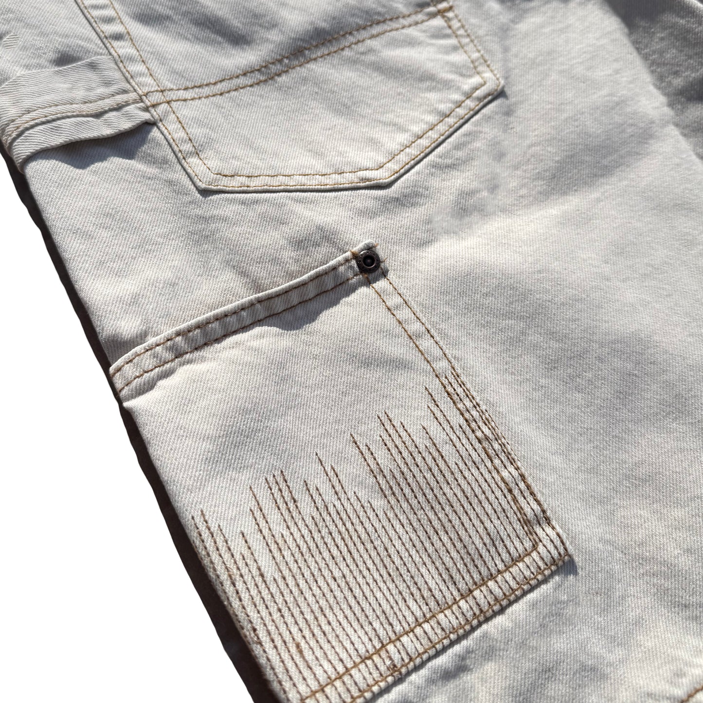 Cpu.Jorts Shorts Off White