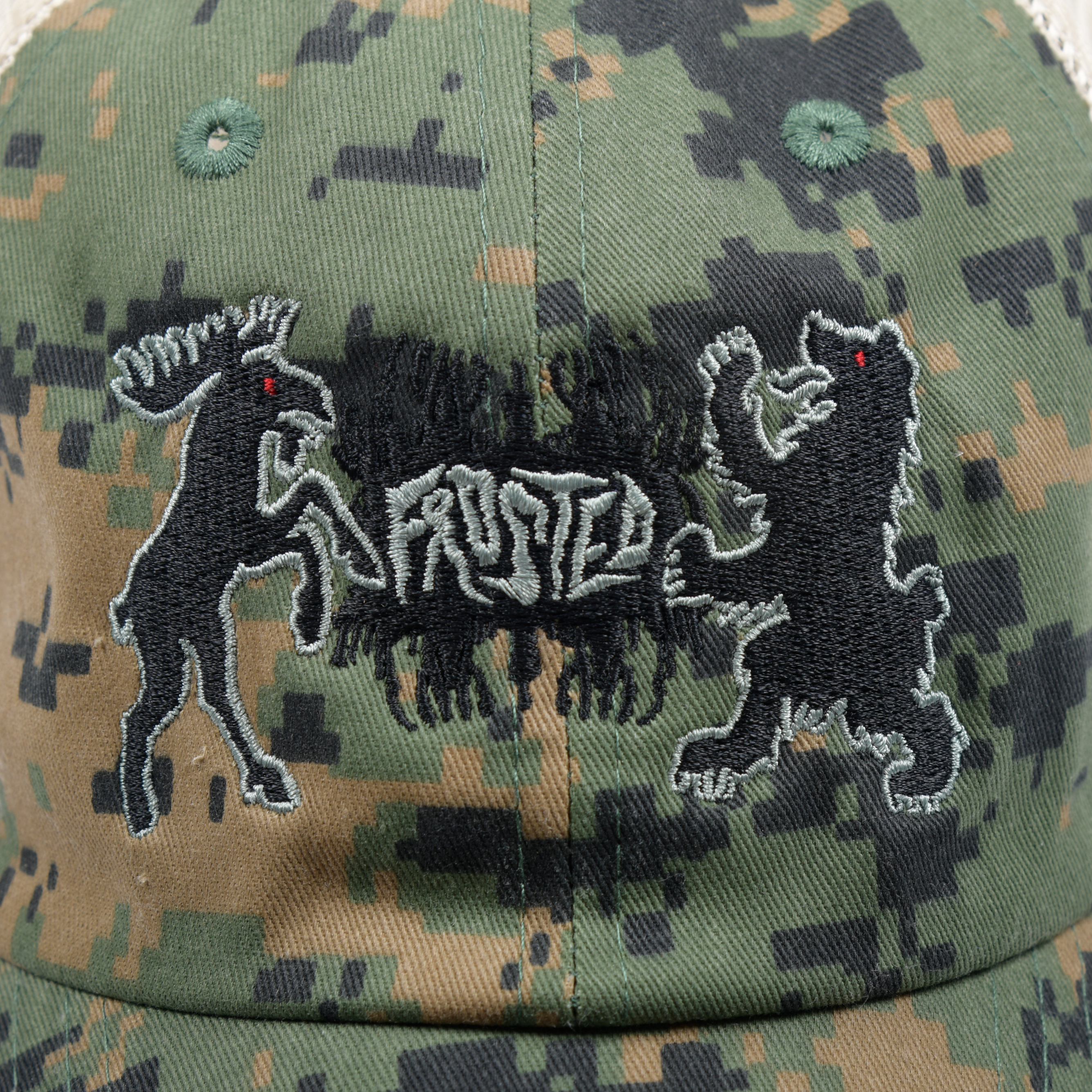 Hunt Trucker Cap Pixel Camo